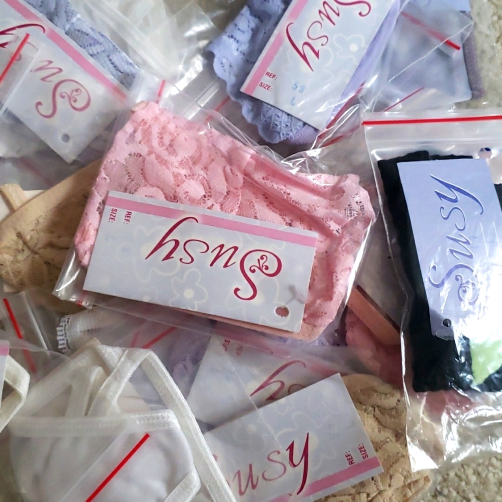 V String collection (25 pieces)